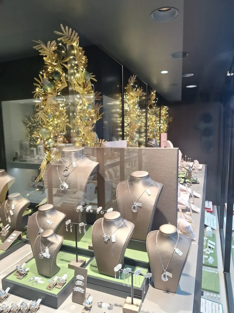 atelier jolien etalage decoratie visual merchandising (3)